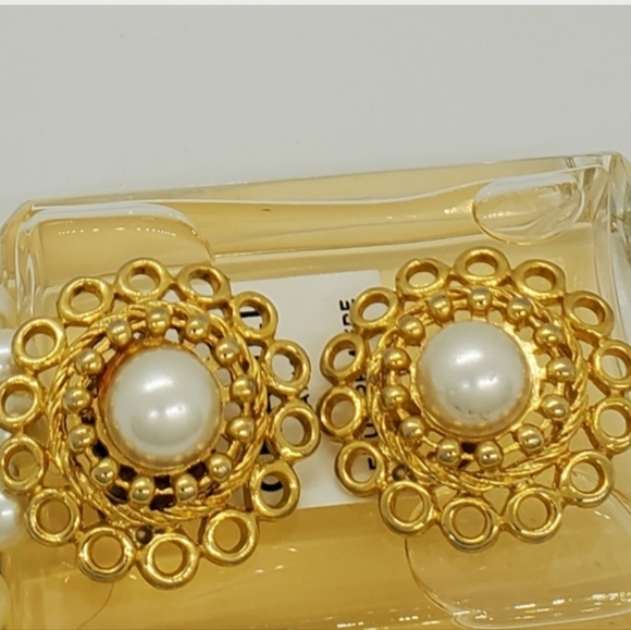 Vintage Paolo Gucci Gold Plated Signed Large Luxurious Earrings